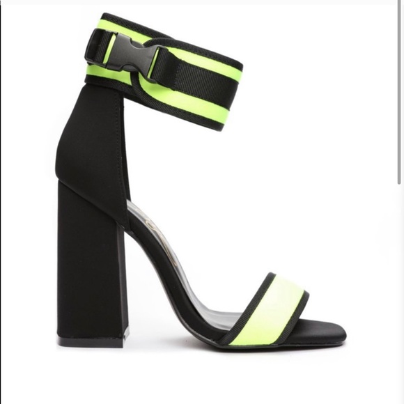 Neon heel - Picture 2 of 5